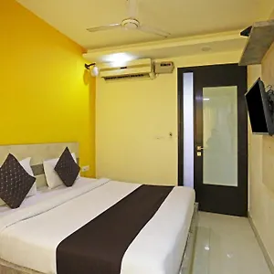 Отель Star Inn-near Delhi Airport, Нью-Дели