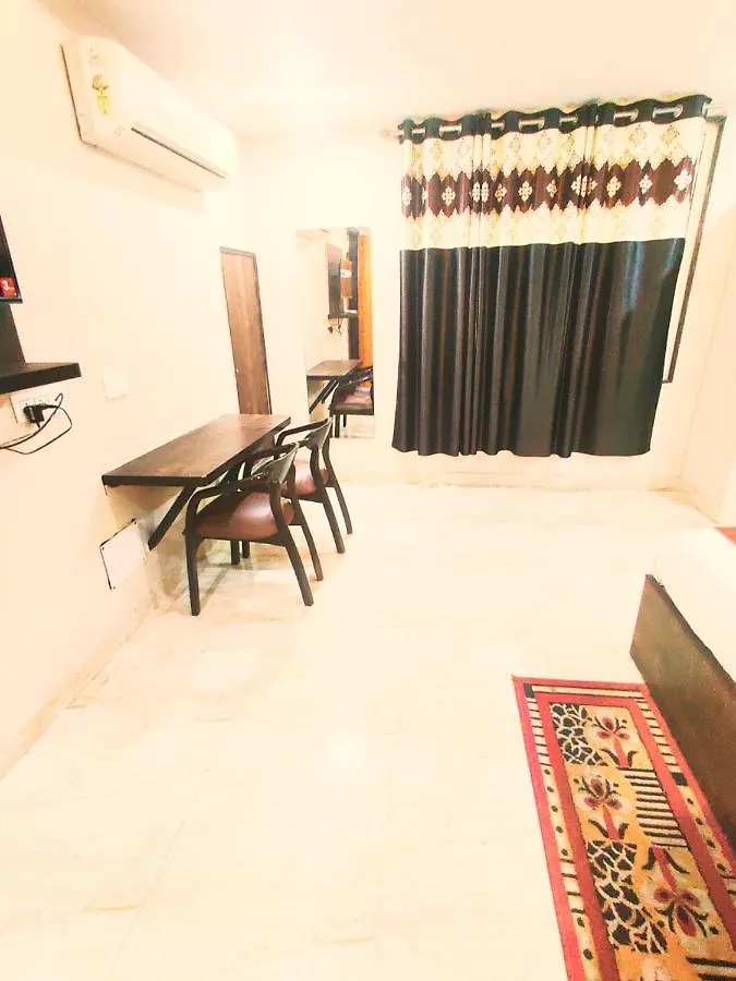 Hotel Amour By Rpi New Delhi