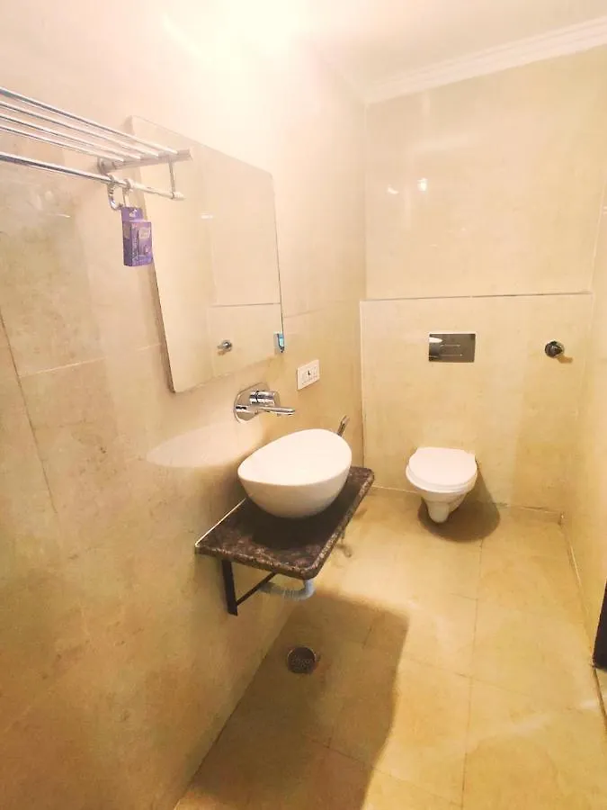 Hotel Amour By Rpi New Delhi